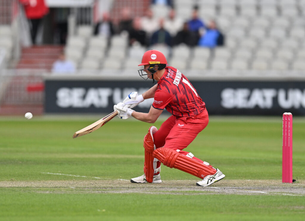 Jennings, Wells record stand puts Outlaws in the dock