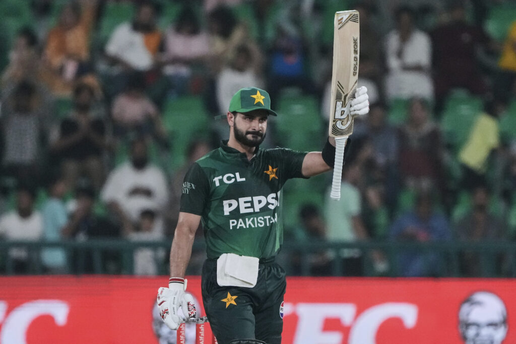 Farhan, Nawaz and Abrar heroics put Pakistan 2-0 up